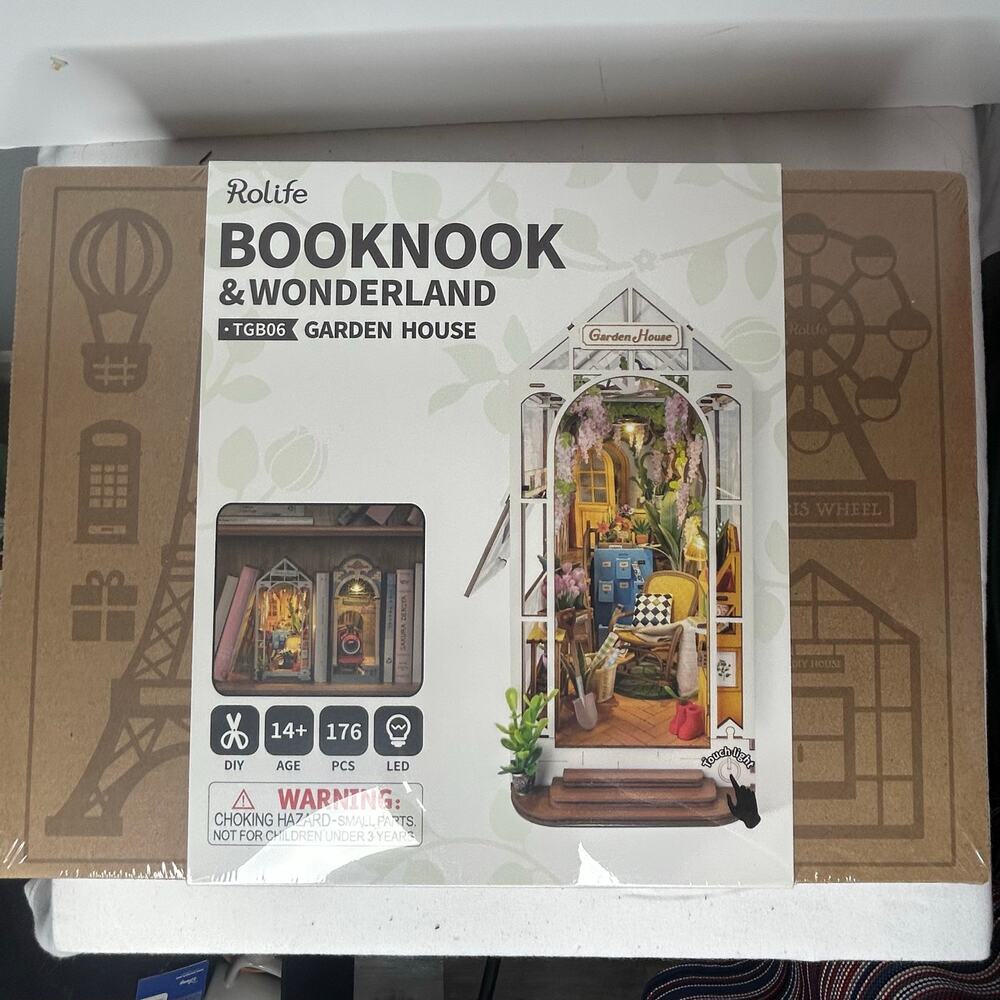Rolife Book Nook & Wonderland Garden House TGB06 DIY Miniature Kit LED Sealed
